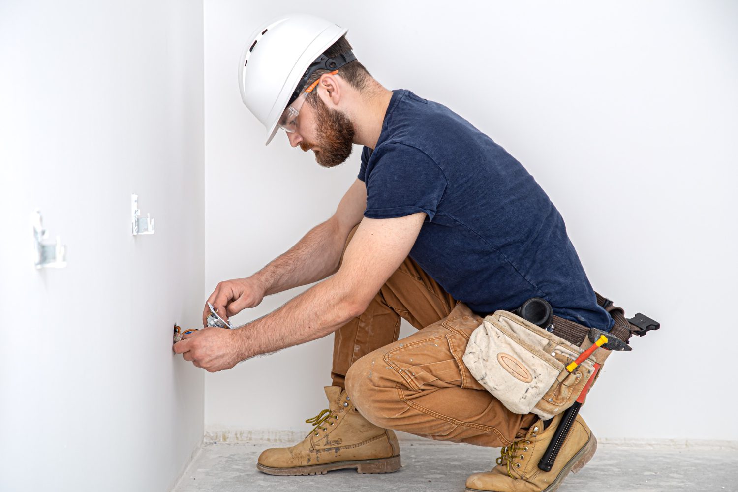 Residential electrical repairs and installation in the Houston area